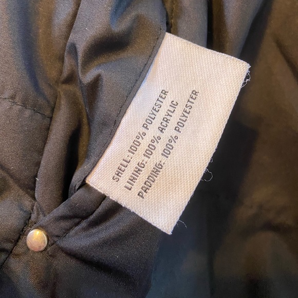 Black fuzzy vest - Picture 6 of 6